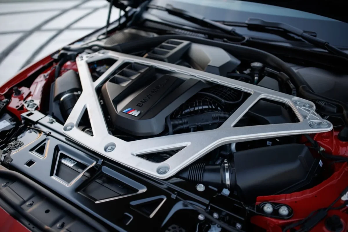 BMW M3 CS Handschalter. BMW M’s Final Tribute to Driving Purists