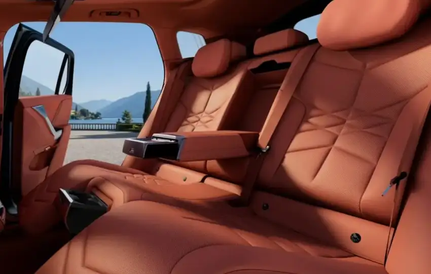 New BMW X5Li and iX5Li: 7 Series Luxury in an SUV for China