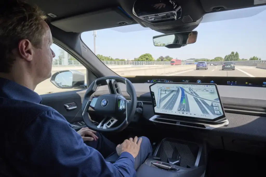 BMW Maps Gets a 3D View Showing How BMW Sees the Road