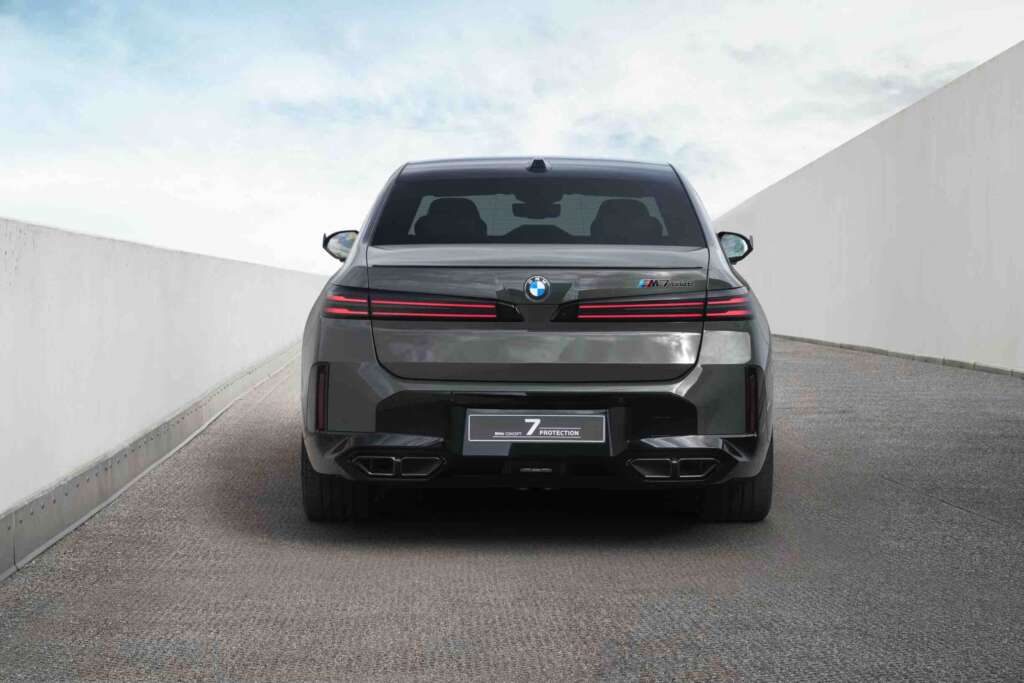 BMW Concept 7 Protection: 612 PS and .44 Magnum Armor
