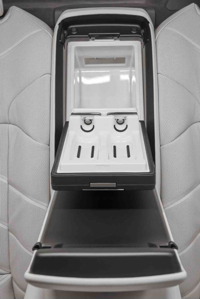 BMW Concept 7 Protection: 612 PS and .44 Magnum Armor