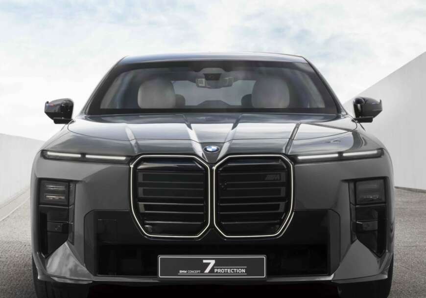 BMW Concept 7 Protection: 612 PS and Luxury With Hidden Armor