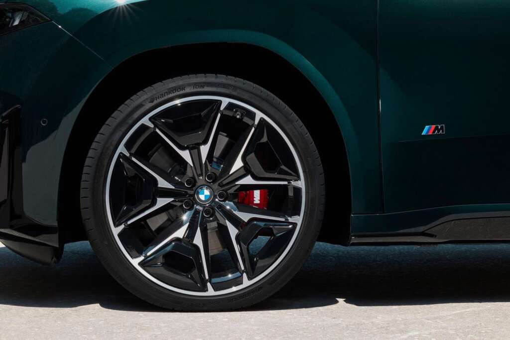 BMW iX3 M60 Has Arrived: 612 HP, 875 Nm and a 3.9-Second Sprint