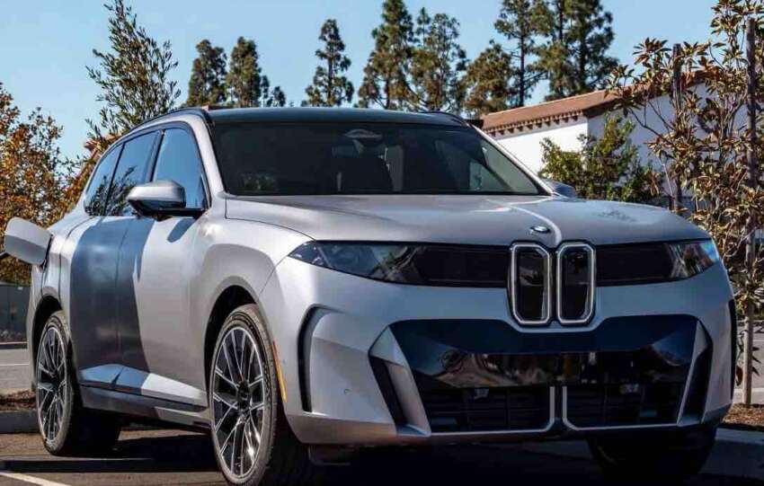 BMW iX5 60 xDrive Charges at 460 kW, Adding 217 Miles in 10 Minutes