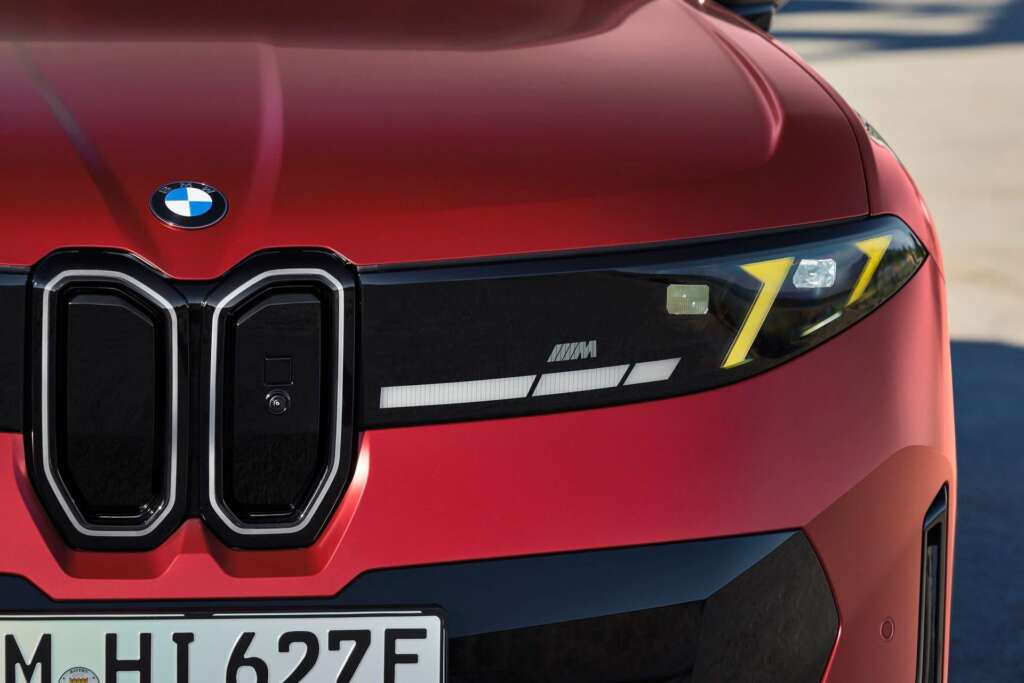 New BMW iX4 Revealed: Up to 828 km Range and 612 HP