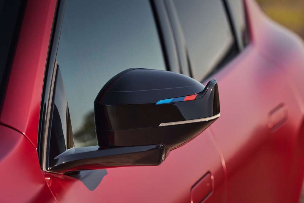 New BMW iX4 Revealed: Up to 828 km Range and 612 HP
