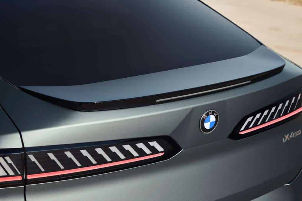 New BMW iX4 Revealed: Up to 828 km Range and 612 HP