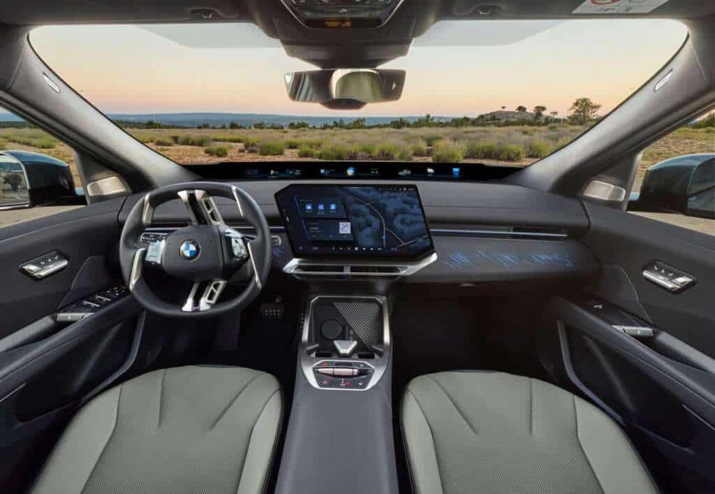New BMW iX4 Revealed: Up to 828 km Range and 612 HP